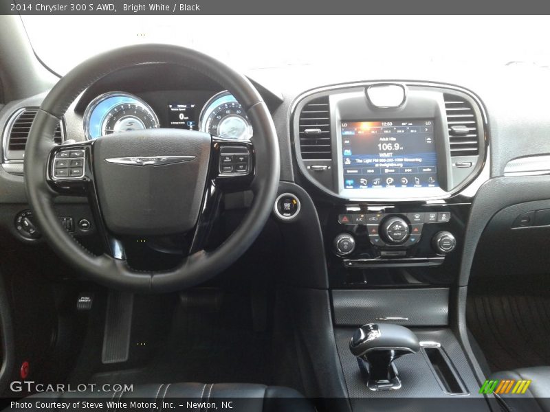 Dashboard of 2014 300 S AWD