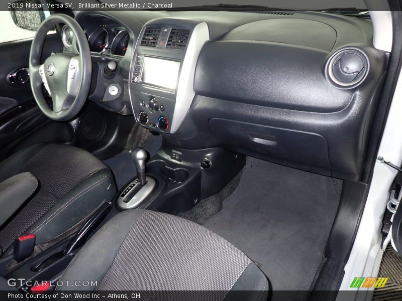 Brilliant Silver Metallic / Charcoal 2019 Nissan Versa SV