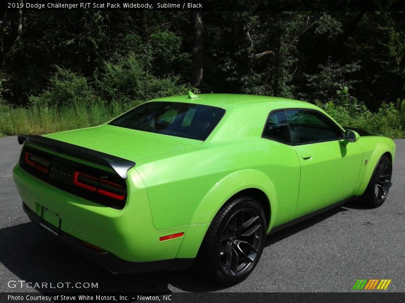 Sublime / Black 2019 Dodge Challenger R/T Scat Pack Widebody