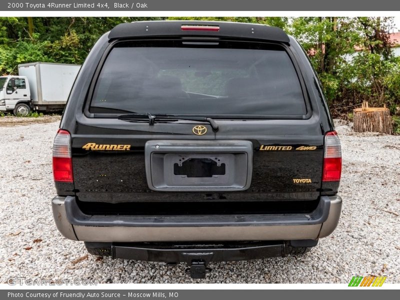 Black / Oak 2000 Toyota 4Runner Limited 4x4