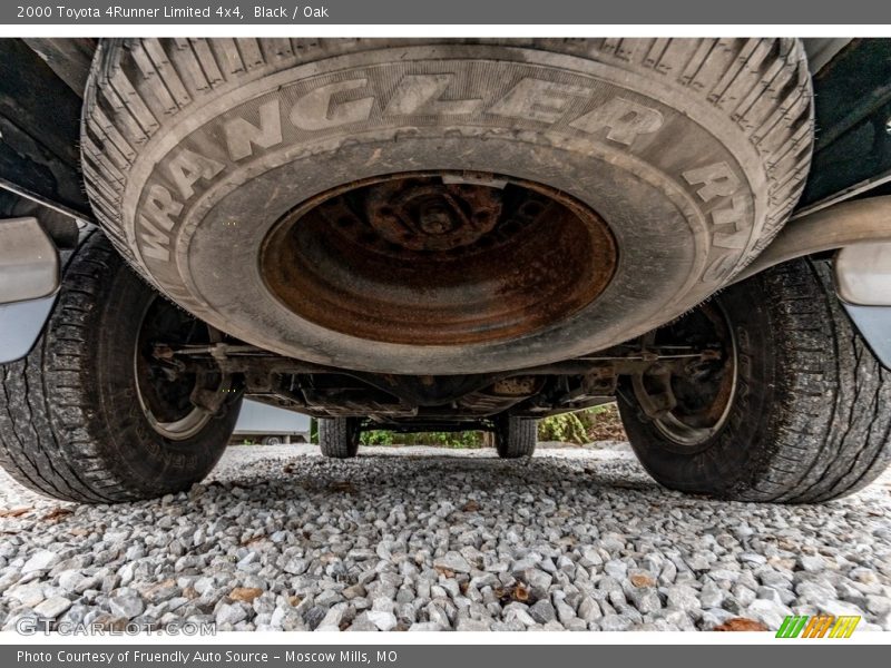 Black / Oak 2000 Toyota 4Runner Limited 4x4