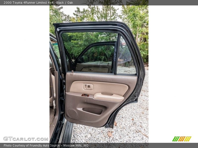 Black / Oak 2000 Toyota 4Runner Limited 4x4