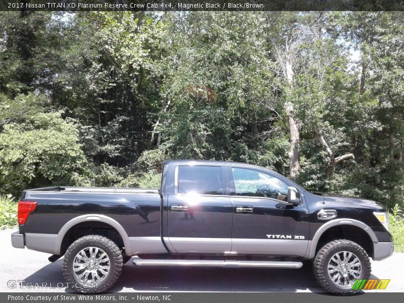  2017 TITAN XD Platinum Reserve Crew Cab 4x4 Magnetic Black