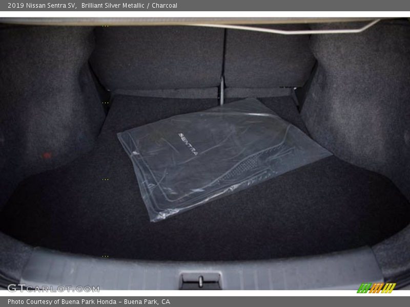Brilliant Silver Metallic / Charcoal 2019 Nissan Sentra SV