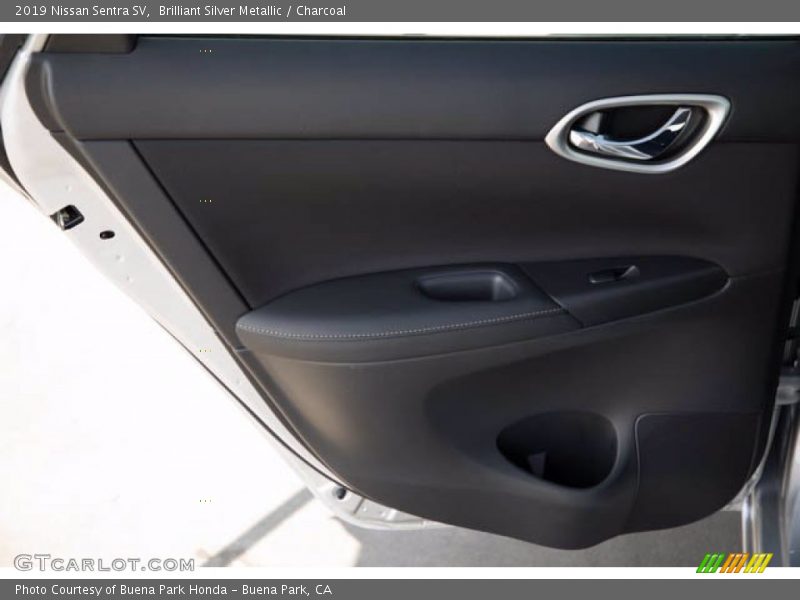 Brilliant Silver Metallic / Charcoal 2019 Nissan Sentra SV
