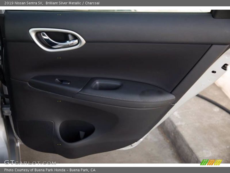 Brilliant Silver Metallic / Charcoal 2019 Nissan Sentra SV