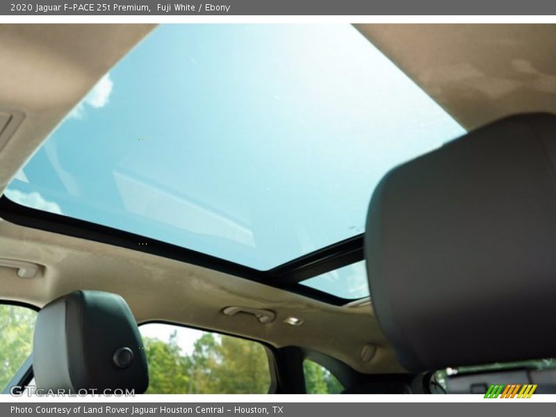 Fuji White / Ebony 2020 Jaguar F-PACE 25t Premium