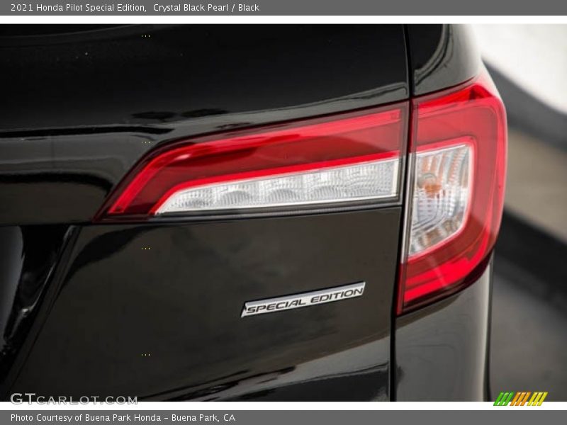 Crystal Black Pearl / Black 2021 Honda Pilot Special Edition