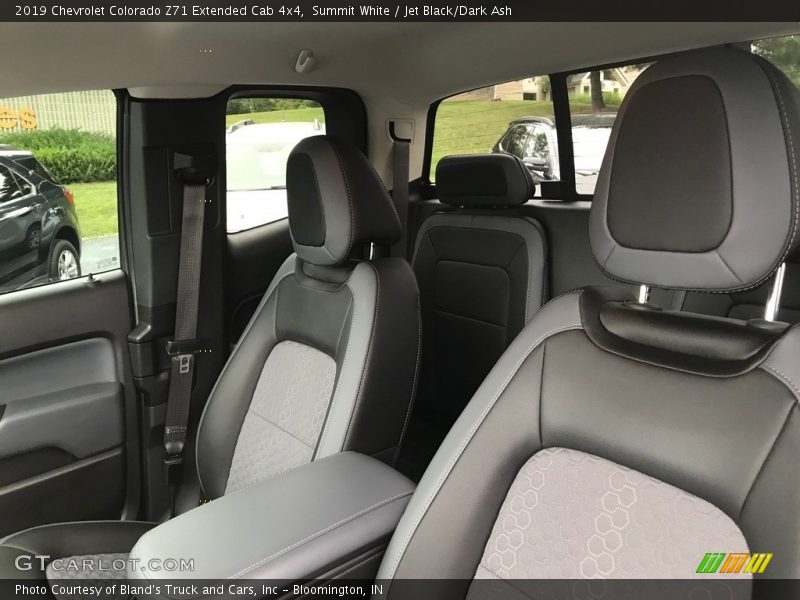 Front Seat of 2019 Colorado Z71 Extended Cab 4x4