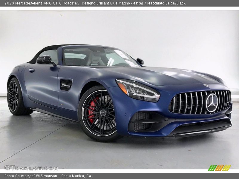Front 3/4 View of 2020 AMG GT C Roadster