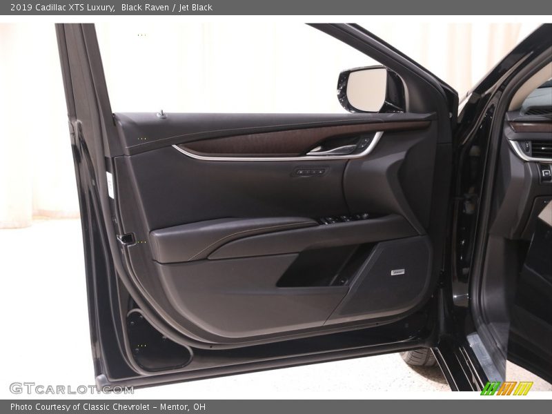 Black Raven / Jet Black 2019 Cadillac XTS Luxury