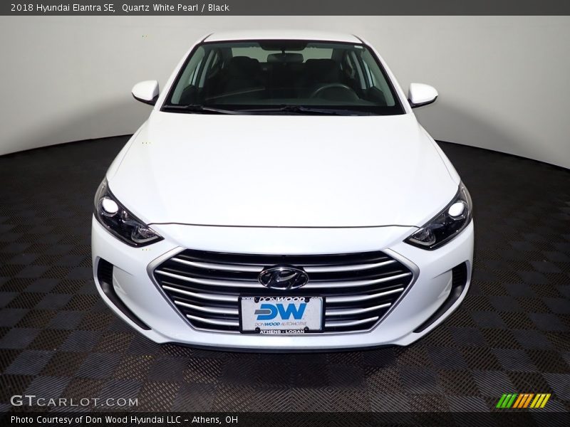 Quartz White Pearl / Black 2018 Hyundai Elantra SE