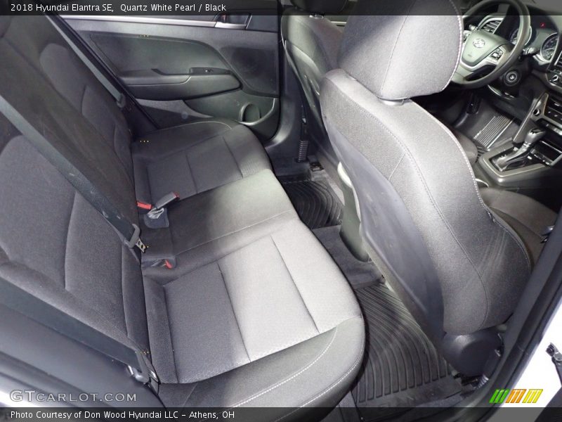 Quartz White Pearl / Black 2018 Hyundai Elantra SE