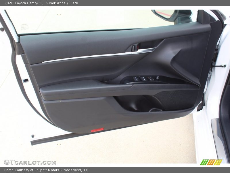 Super White / Black 2020 Toyota Camry SE