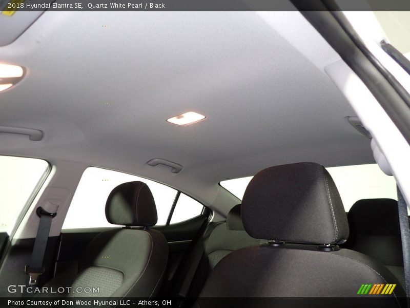 Quartz White Pearl / Black 2018 Hyundai Elantra SE