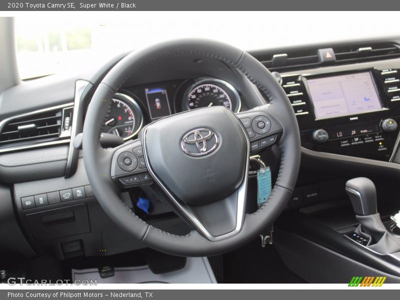 Super White / Black 2020 Toyota Camry SE