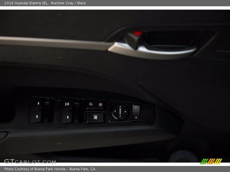 Machine Gray / Black 2019 Hyundai Elantra SEL