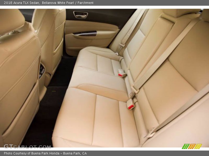 Bellanova White Pearl / Parchment 2018 Acura TLX Sedan
