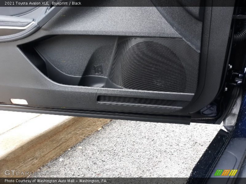 Blueprint / Black 2021 Toyota Avalon XLE