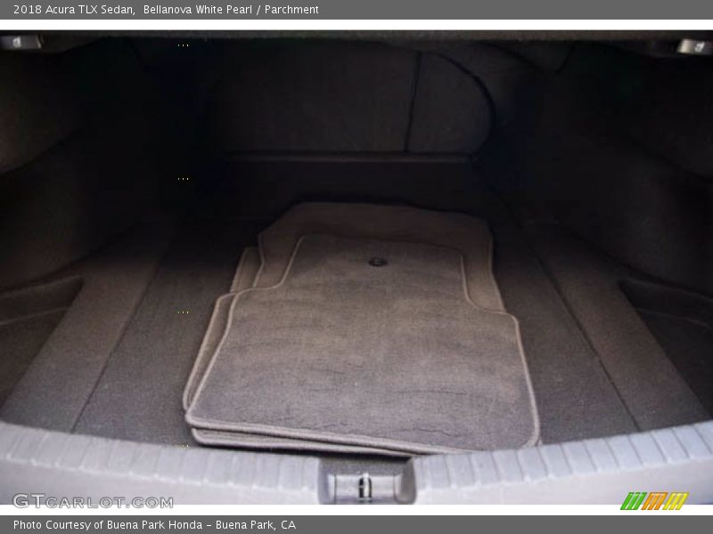 Bellanova White Pearl / Parchment 2018 Acura TLX Sedan
