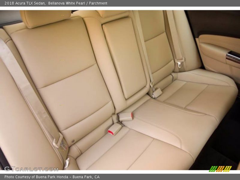 Bellanova White Pearl / Parchment 2018 Acura TLX Sedan