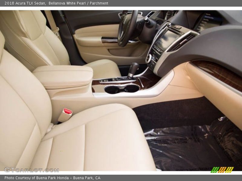 Bellanova White Pearl / Parchment 2018 Acura TLX Sedan