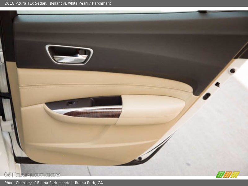 Bellanova White Pearl / Parchment 2018 Acura TLX Sedan