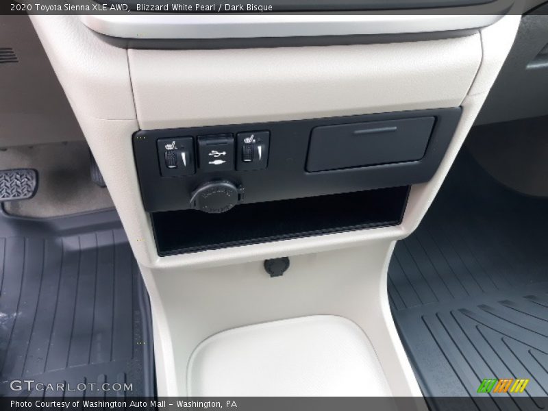 Blizzard White Pearl / Dark Bisque 2020 Toyota Sienna XLE AWD