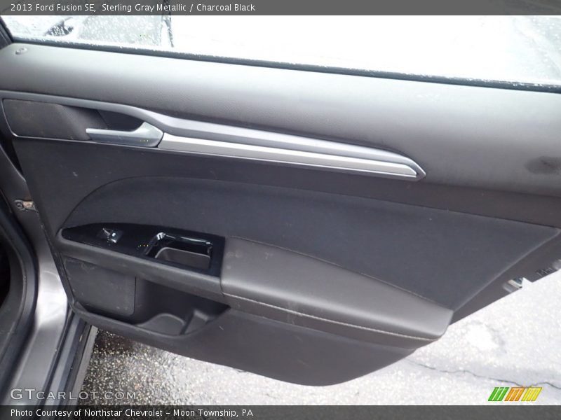 Sterling Gray Metallic / Charcoal Black 2013 Ford Fusion SE