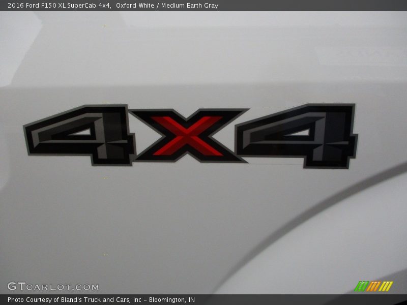 Oxford White / Medium Earth Gray 2016 Ford F150 XL SuperCab 4x4