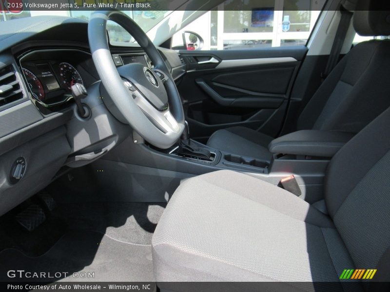 Pure White / Titan Black 2019 Volkswagen Jetta S