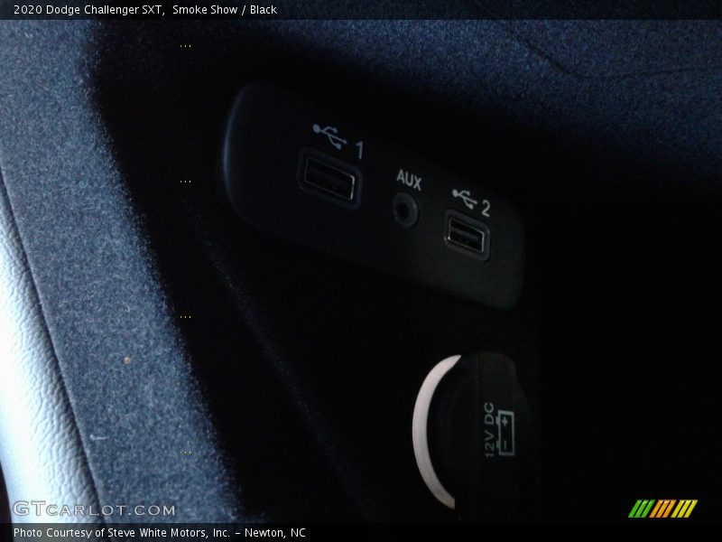 Smoke Show / Black 2020 Dodge Challenger SXT