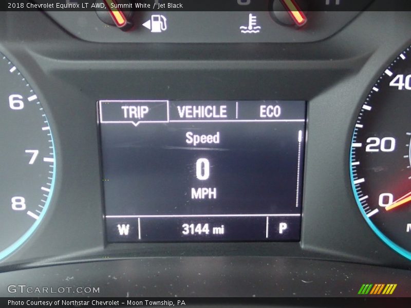 Summit White / Jet Black 2018 Chevrolet Equinox LT AWD