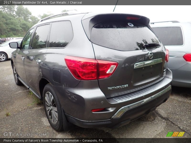 Gun Metallic / Charcoal 2017 Nissan Pathfinder SV 4x4