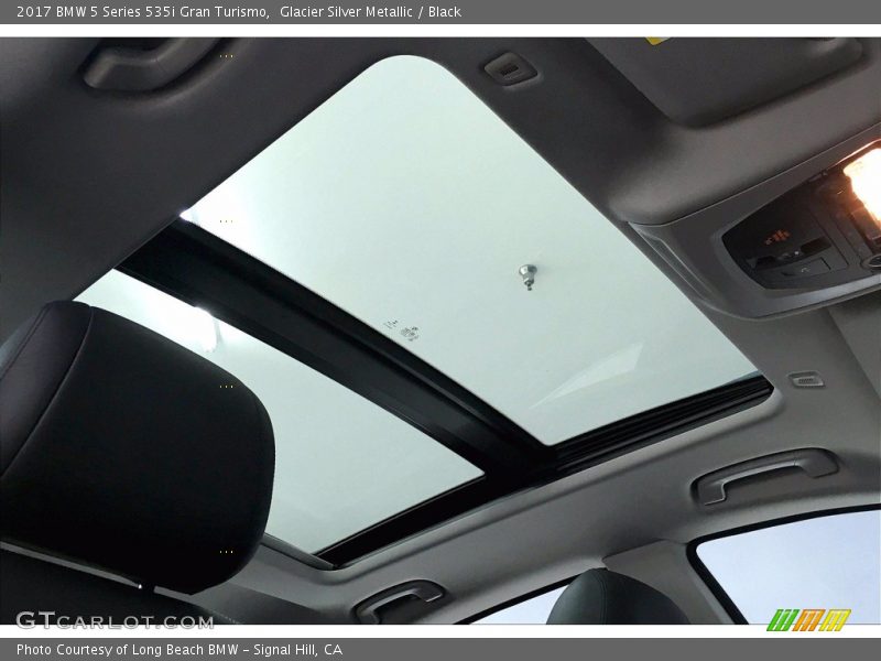 Sunroof of 2017 5 Series 535i Gran Turismo