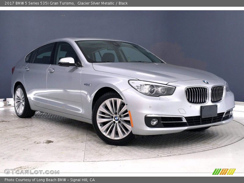 Front 3/4 View of 2017 5 Series 535i Gran Turismo