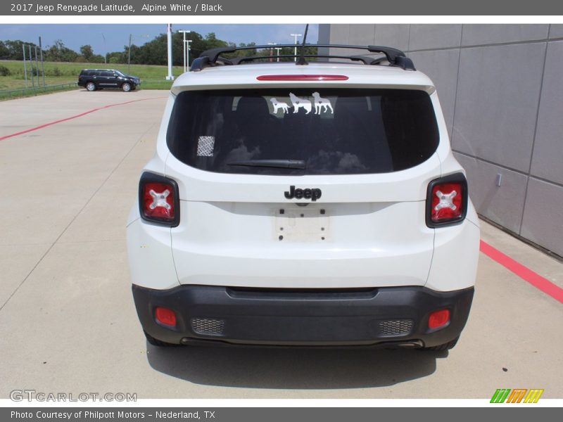 Alpine White / Black 2017 Jeep Renegade Latitude