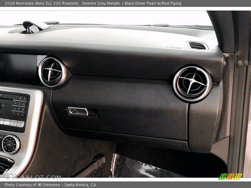 Selenite Grey Metallic / Black/Silver Pearl w/Red Piping 2018 Mercedes-Benz SLC 300 Roadster