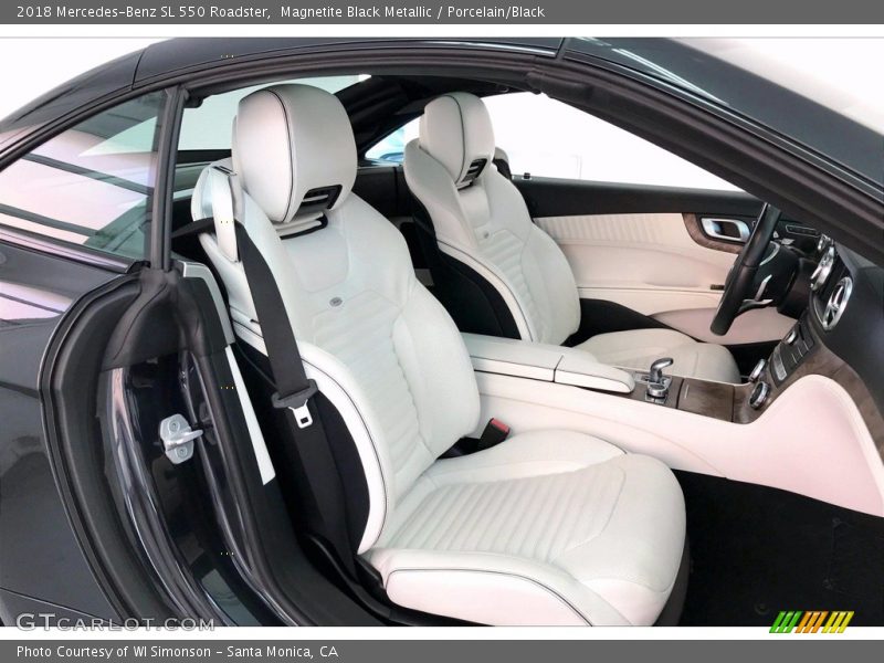 Front Seat of 2018 SL 550 Roadster