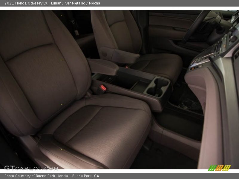 Lunar Silver Metallic / Mocha 2021 Honda Odyssey LX