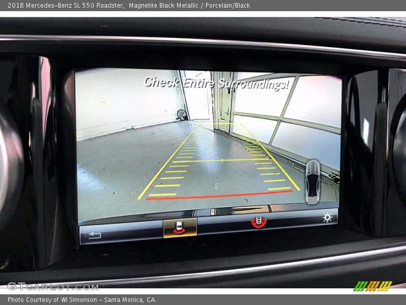 Magnetite Black Metallic / Porcelain/Black 2018 Mercedes-Benz SL 550 Roadster