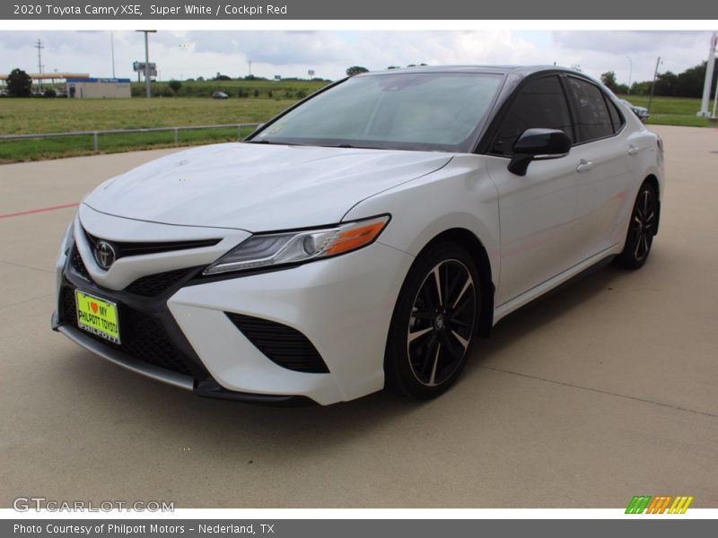 Super White / Cockpit Red 2020 Toyota Camry XSE