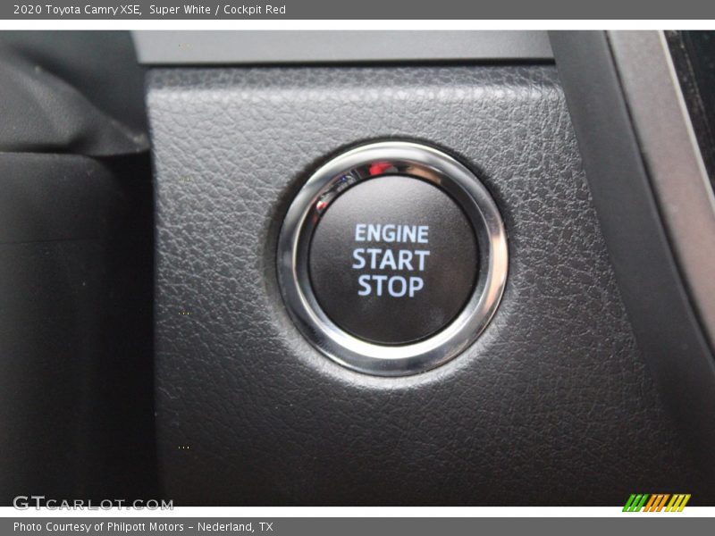 Super White / Cockpit Red 2020 Toyota Camry XSE
