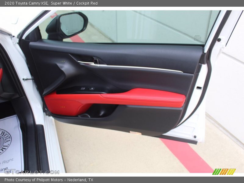 Super White / Cockpit Red 2020 Toyota Camry XSE