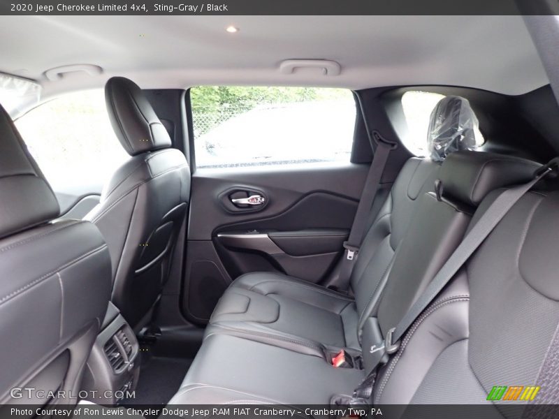 Sting-Gray / Black 2020 Jeep Cherokee Limited 4x4