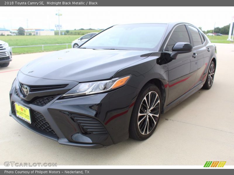 Midnight Black Metallic / Black 2018 Toyota Camry SE