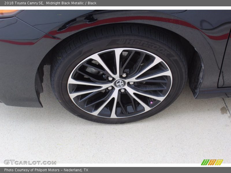 Midnight Black Metallic / Black 2018 Toyota Camry SE