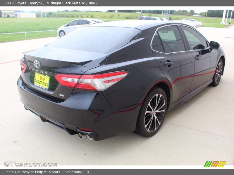 Midnight Black Metallic / Black 2018 Toyota Camry SE