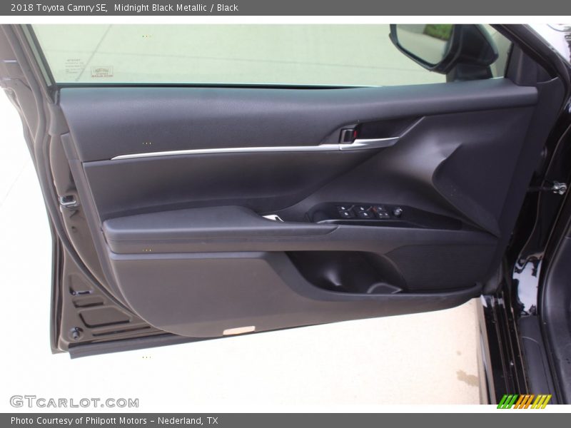 Midnight Black Metallic / Black 2018 Toyota Camry SE