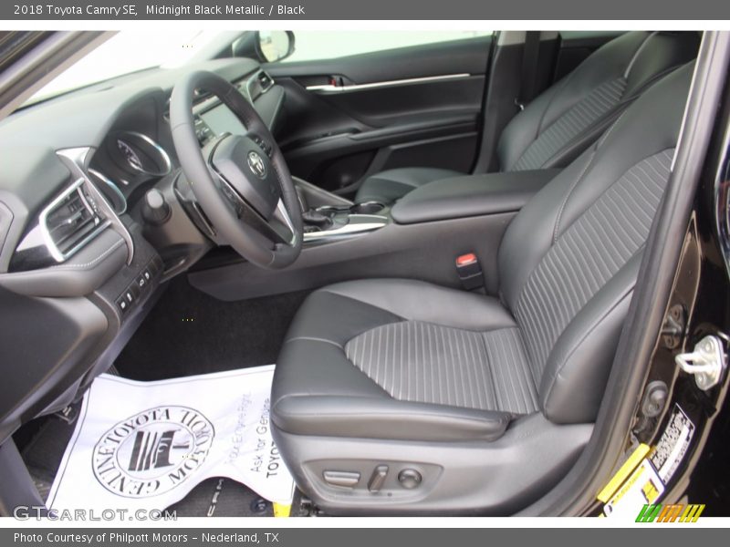 Midnight Black Metallic / Black 2018 Toyota Camry SE